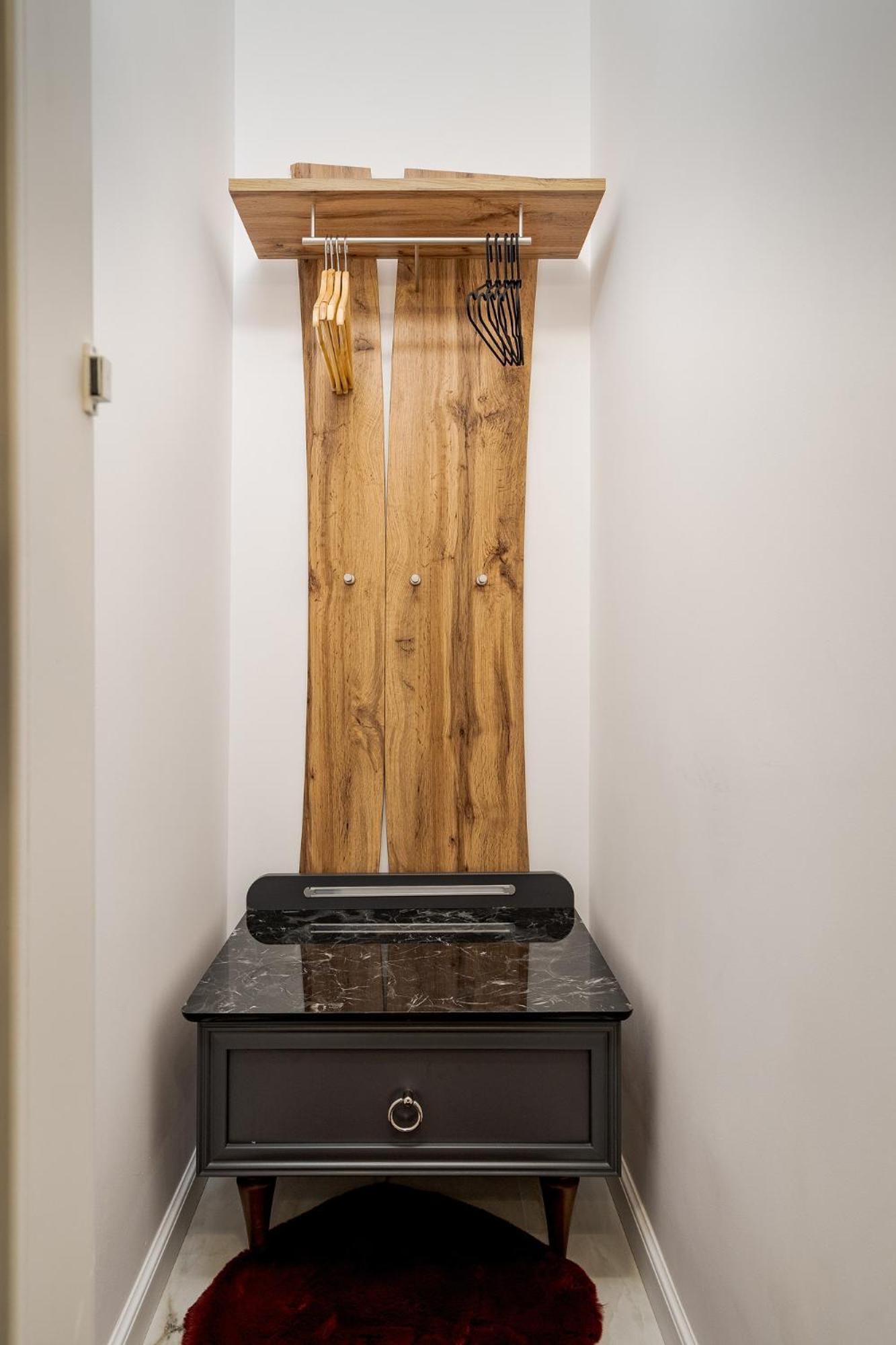 Cooper And Wood Elegance Orizont Galleries Bucareste Exterior foto